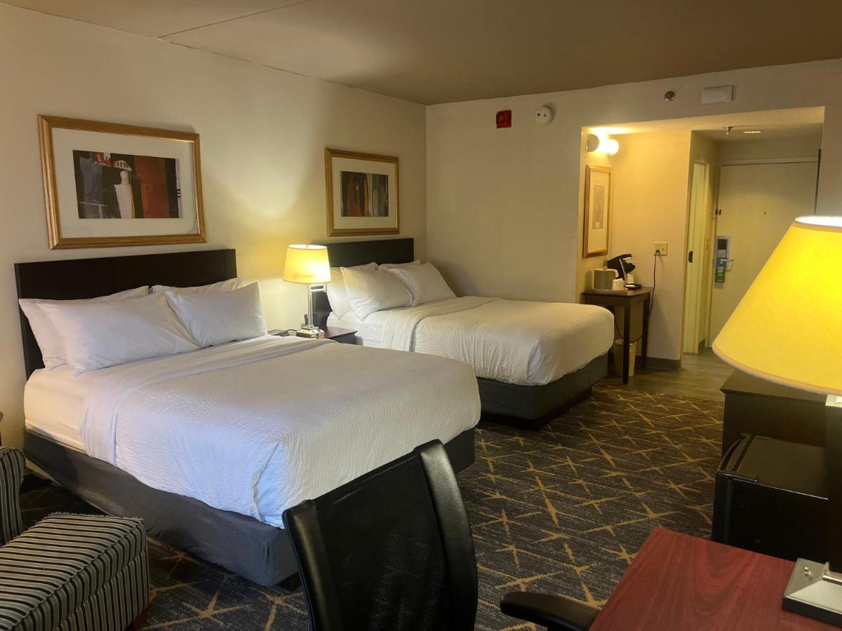 Holiday Inn Hotel & Suites Springfield, An Ihg Hotel Bagian luar foto